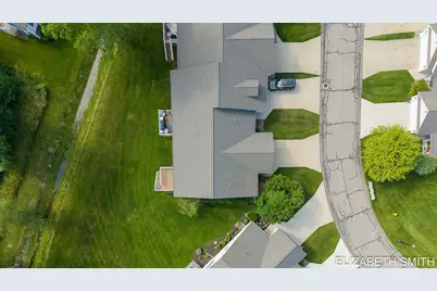 11409 N Lake Drive, Holland, MI 49424 - Photo 10