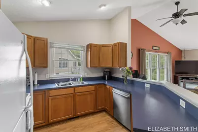 11409 N Lake Drive, Holland, MI 49424 - Photo 14