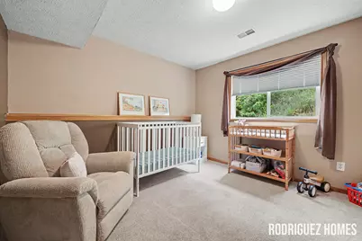 2007 Sandrel Drive NE, Grand Rapids, MI 49505 - Photo 12