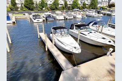 910 W Savidge Street #39, Spring Lake, MI 49456 - Photo 4