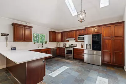 3439 Michael Lane, Saint Joseph, MI 49085 - Photo 6