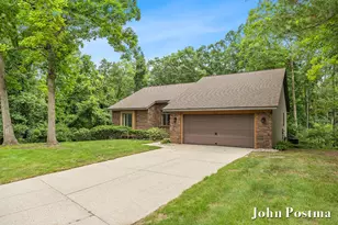 2200 Northridge Dr NE, Grand Rapids, MI 49525 - Photo 2