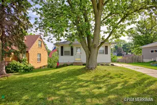 1735 Woodworth St NE, Grand Rapids, MI 49525 - Photo 2