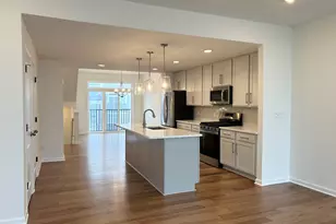 2776 Bristol Rdg Dr, Ann Arbor, MI 48105 - Photo 6