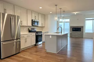 2776 Bristol Rdg Dr, Ann Arbor, MI 48105 - Photo 4