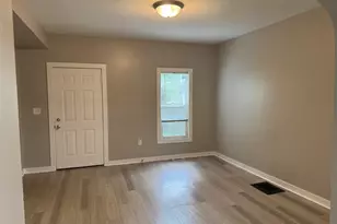 828 Isabella Ct SE, Grand Rapids, MI 49507 - Photo 12