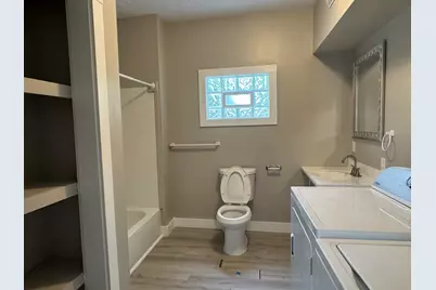 828 Isabella Court SE, Grand Rapids, MI 49507 - Photo 10