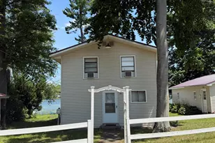 141 S Beechwood Dr SW, Stanton, MI 48888 - Photo 8
