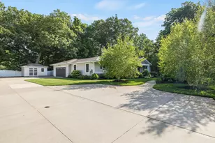 648 Francis St, Saugatuck, MI 49453 - Photo 34