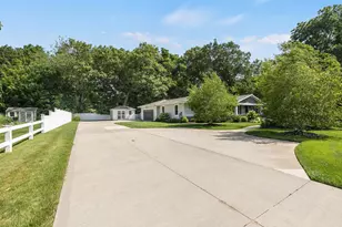 648 Francis St, Saugatuck, MI 49453 - Photo 34