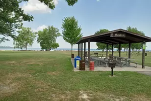 20113 Huron River Dr, Rockwood, MI 48173 - Photo 20