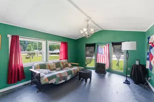 75690 Marie Dr, Lawton, MI 49065 - Photo 4