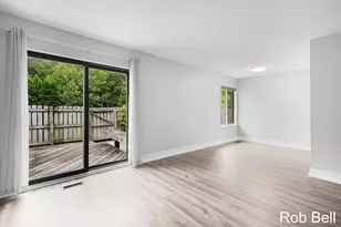 6223 Acropolis Dr SE, Grand Rapids, MI 49546 - Photo 8
