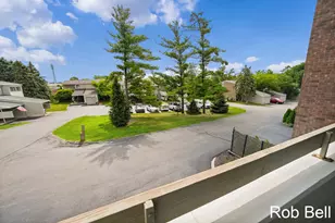 6223 Acropolis Dr SE, Grand Rapids, MI 49546 - Photo 42