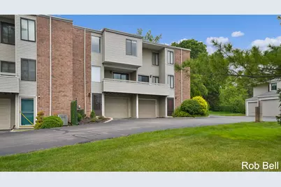 6223 Acropolis Drive SE #49, Grand Rapids, MI 49546 - Photo 2
