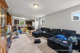 1041 Sunfield Dr, Holland, MI 49424 - Photo 2