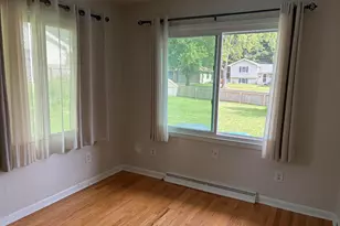 921 Par 4 Circle, Kalamazoo, MI 49008 - Photo 18