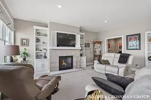 543 Macatawa Ave, Holland, MI 49423 - Photo 22