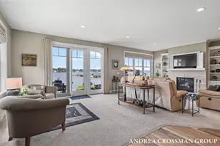 543 Macatawa Ave, Holland, MI 49423 - Photo 18