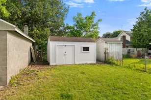 112 Fulton St, Petoskey, MI 49770 - Photo 8