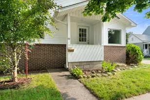 112 Fulton St, Petoskey, MI 49770 - Photo 2