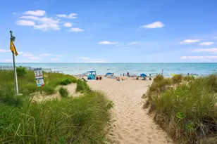 440 Park Ave, South Haven, MI 49090 - Photo 2