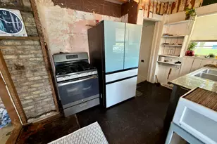 820 Oak St, Manistee, MI 49660 - Photo 8