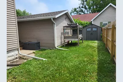 301 Cypress Street, Manistee, MI 49660 - Photo 32