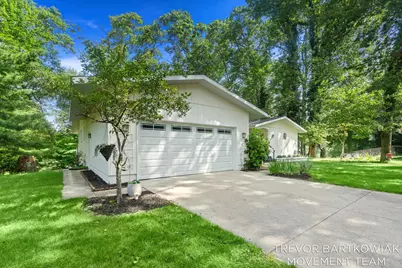 1292 Edinborough Drive, Norton Shores, MI 49441 - Photo 6