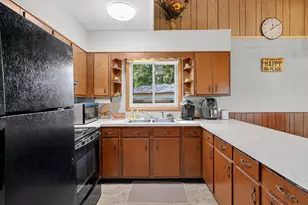 10041 Birch Dr, Riverdale, MI 48877 - Photo 24