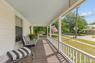 40 S Monroe St NE, Rockford, MI 49341 - Photo 4