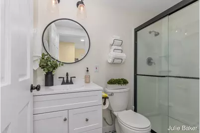40 S Monroe Street NE, Rockford, MI 49341 - Photo 24