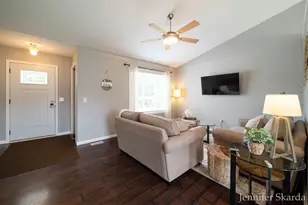3054 Woodglen St NW, Grand Rapids, MI 49504 - Photo 12