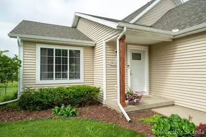 3054 Woodglen Street NW, Grand Rapids, MI 49504 - Photo 8