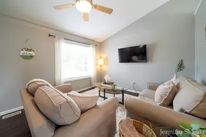 3054 Woodglen Street NW, Grand Rapids, MI 49504 - Photo 14