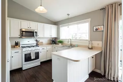 3054 Woodglen Street NW, Grand Rapids, MI 49504 - Photo 16