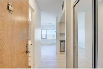 555 E William Street #16G, Ann Arbor, MI 48104 - Photo 6