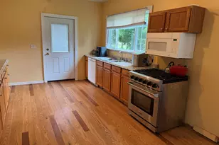 409 E Porter St, Albion, MI 49224 - Photo 10