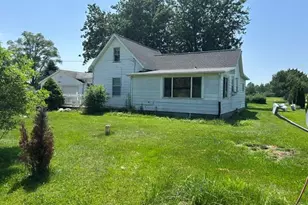 1984 Greenly Ave, Benton Harbor, MI 49022 - Photo 12