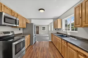 196 W Pitman Ave, Battle Creek, MI 49017 - Photo 14
