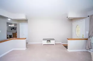 14490 Edshire Dr, Sterling Heights, MI 48312 - Photo 46