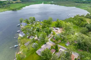 11055 E Indian Lake Dr, Vicksburg, MI 49097 - Photo 2