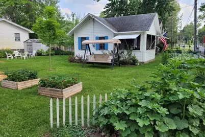 11055 E Indian Lake Drive, Vicksburg, MI 49097 - Photo 1