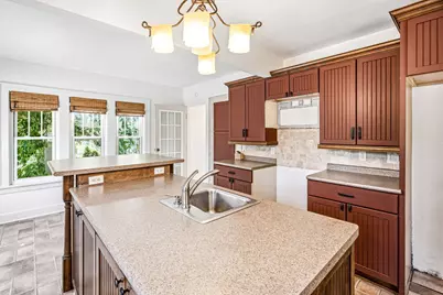 2501 Lakeview Avenue, Saint Joseph, MI 49085 - Photo 10