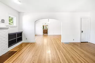 2501 Lakeview Ave, Saint Joseph, MI 49085 - Photo 16