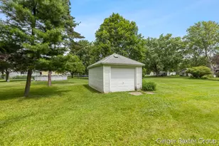 443 East St, Coopersville, MI 49404 - Photo 30