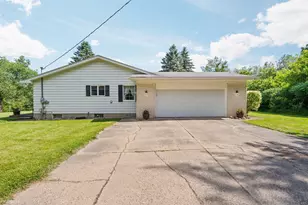 10663 Hall Rd, Whitmore Lake, MI 48189 - Photo 68