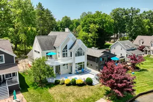 413 Oakwood Ave, Clark Lake, MI 49234 - Photo 2