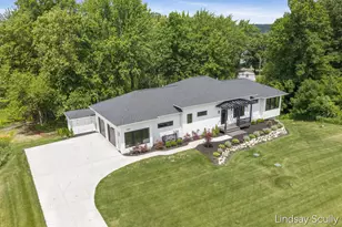 9465 Wabasis Pointe Dr NE, Greenville, MI 48838 - Photo 4