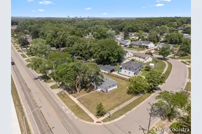 2530 De Hoop Avenue SW, Wyoming, MI 49509 - Photo 34
